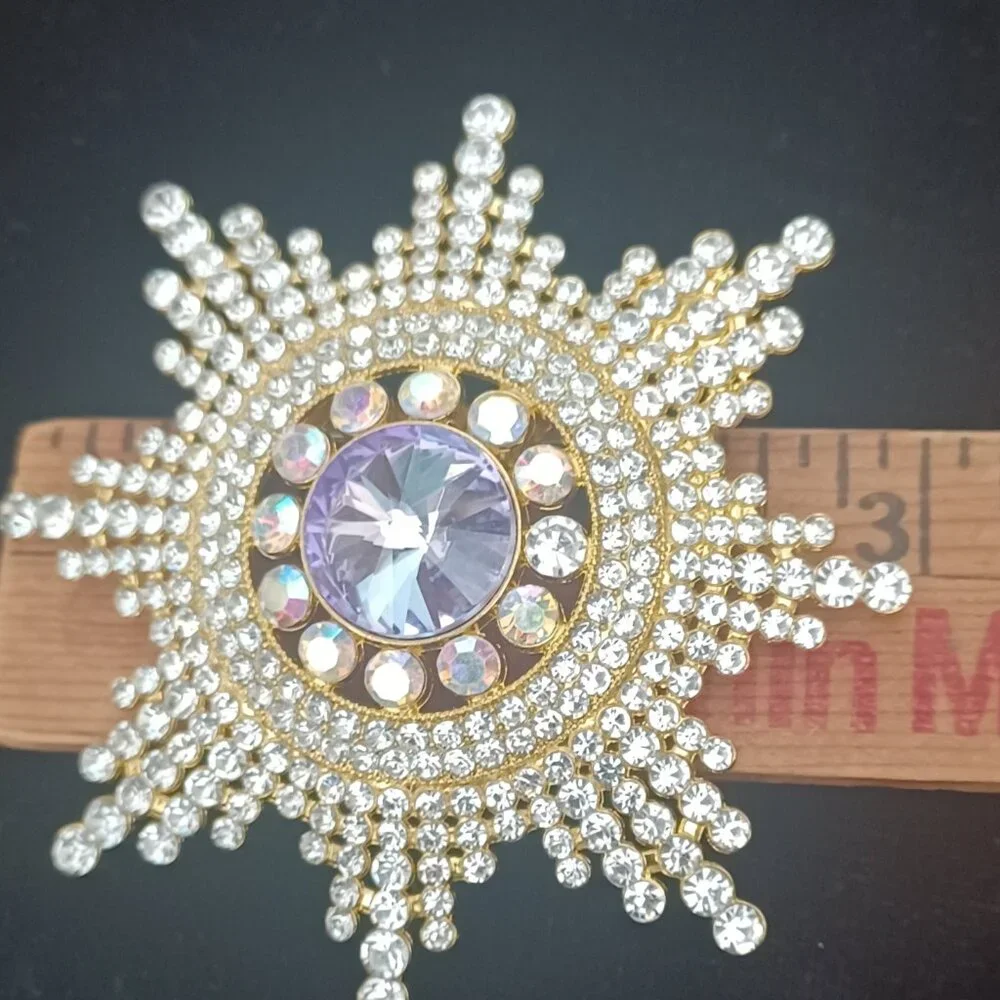 Fabulous Rhinestone Star with Lavender Center Stones - Picture 4 of 4